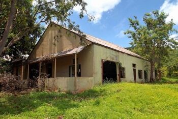 Abandoned building in Leydsdorp, a former gold rush town, Limpopo